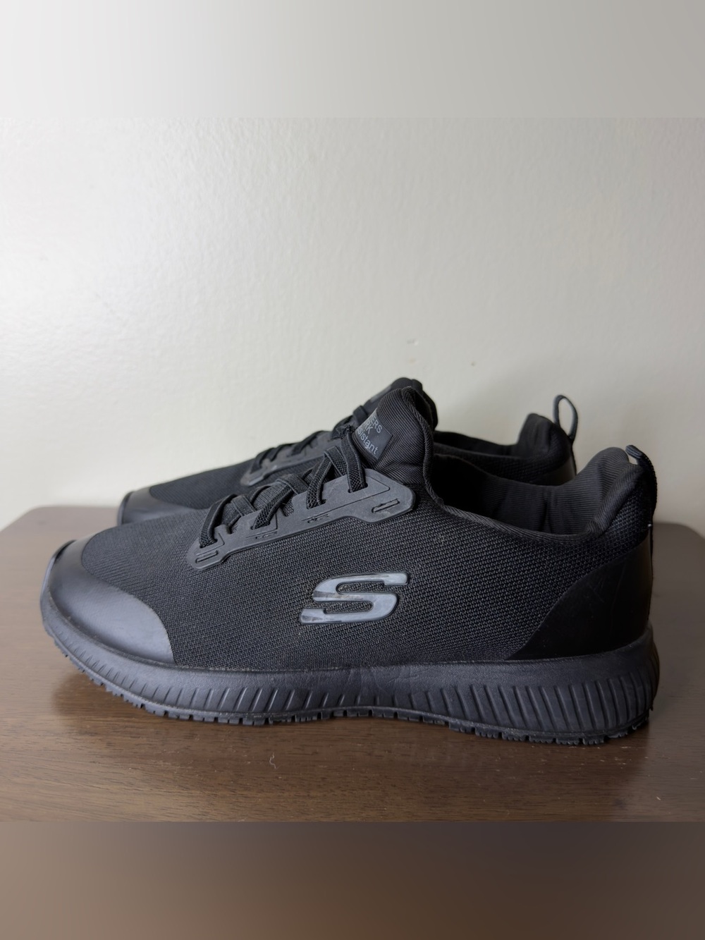 Skechers Black Work Squad SR Slip Resistant Shoes Sz 9 womens